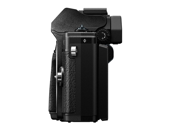 奥巴推入门无反相机E-M10 Mark III：老用户没兴趣爱
