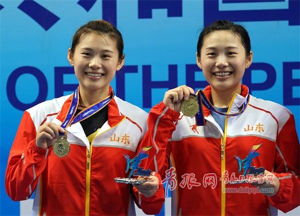 棒棒哒!青岛姐妹花勇夺全运会羽毛球女双金牌 
