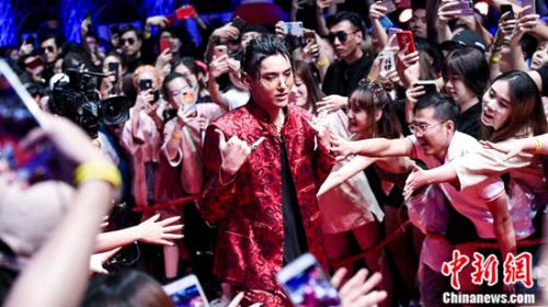 点击进入下一页