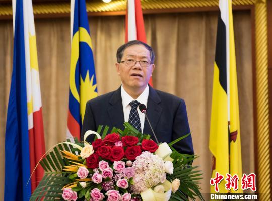 广西壮族自治区人民政府副主席陈刚在开幕式上致辞。　黄威铭 摄