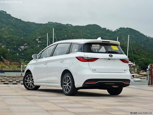 奶爸可以有的时尚座驾 三款高颜值七座家用车-图5