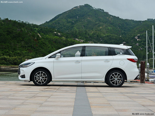 奶爸可以有的时尚座驾 三款高颜值七座家用车-图4