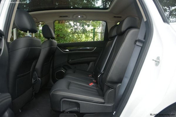 奶爸可以有的时尚座驾 三款高颜值七座家用车-图9