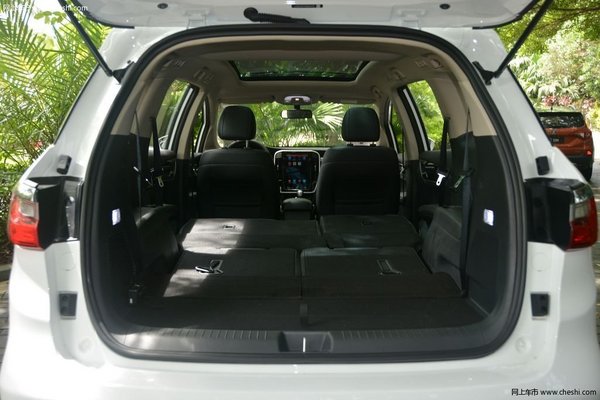 奶爸可以有的时尚座驾 三款高颜值七座家用车-图10